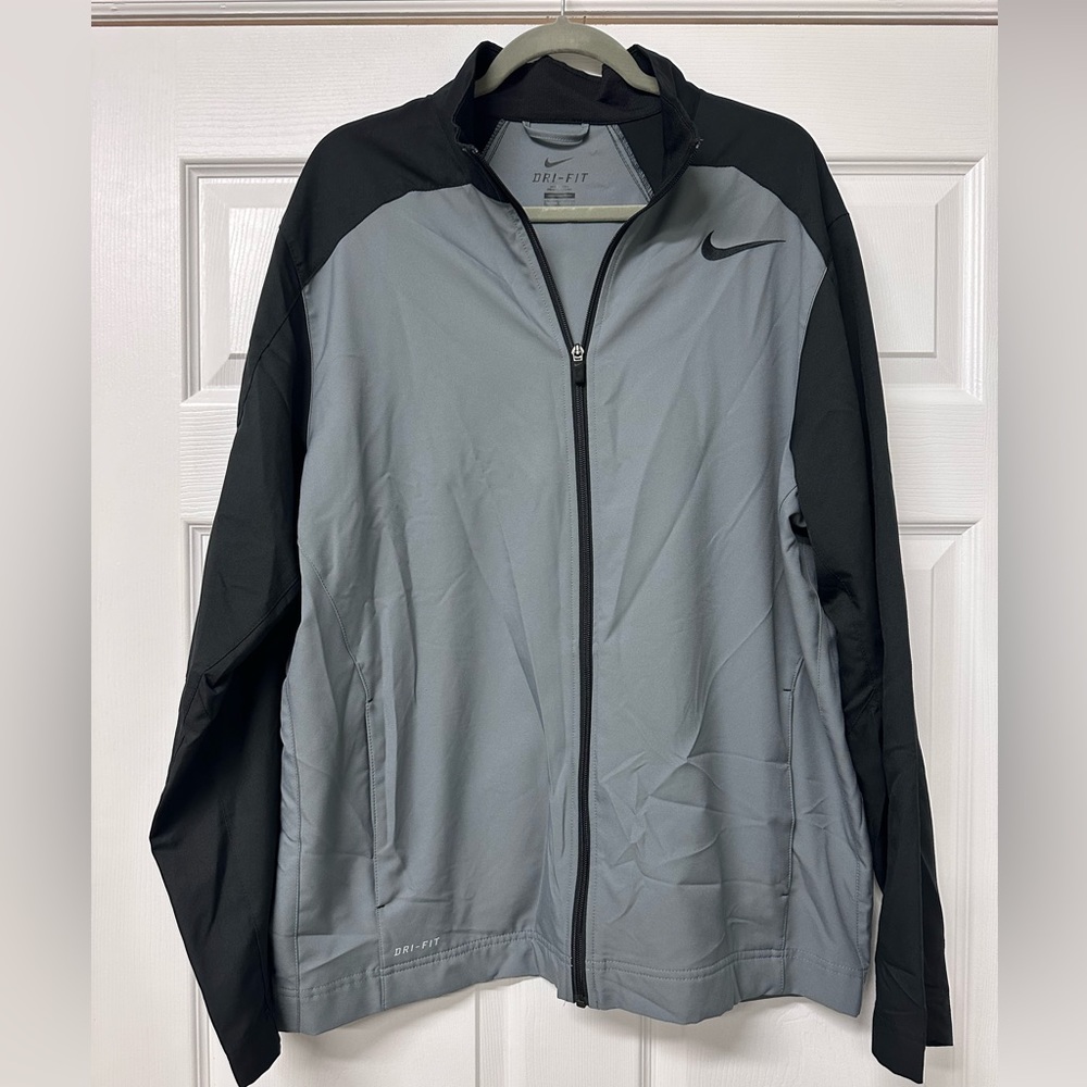 Nike Dri-Fit Lightweight Jacket XL